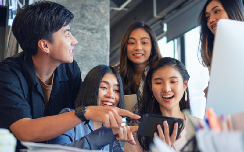 Kỹ năng làm việc nhóm rất cần thiết khi du học ngành Business Analyst