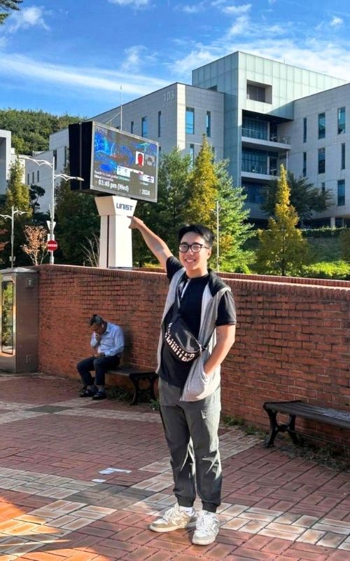 Học sinh Du học BrainClick nhận học bổng 100% tại Viện Khoa học và Công nghệ Quốc gia Ulsan, Hàn Quốc
